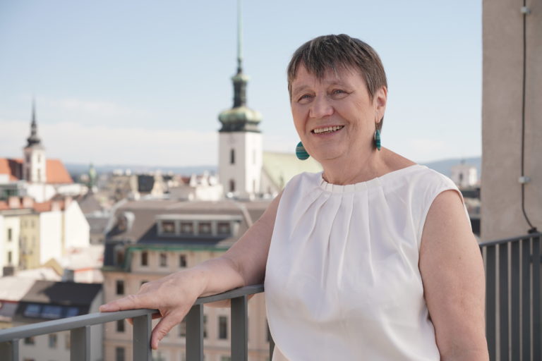 Za Zelené do Senátu kandiduje Anna Šabatová